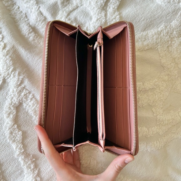 Pink Leather GUCCI Long Zip Around Wallet - Picture 5 of 10